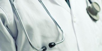 Prevenzione a ogni età: gli esami più importanti per uomini e donne