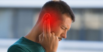 Acufene e ronzii costanti: perché succedono e come ritrovare il silenzio