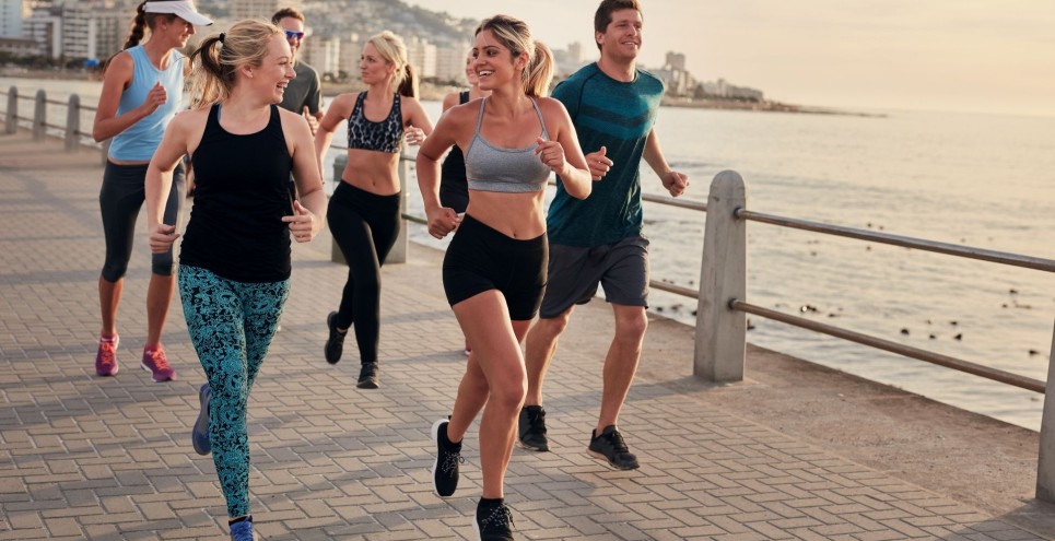 Tornare allo sport dopo l’estate: consigli per allenarsi in sicurezza
